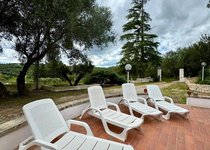 펜션 Trulli Nel Bosco Itria Valley *