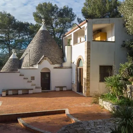 Trulli Nel Bosco Itria Valley *