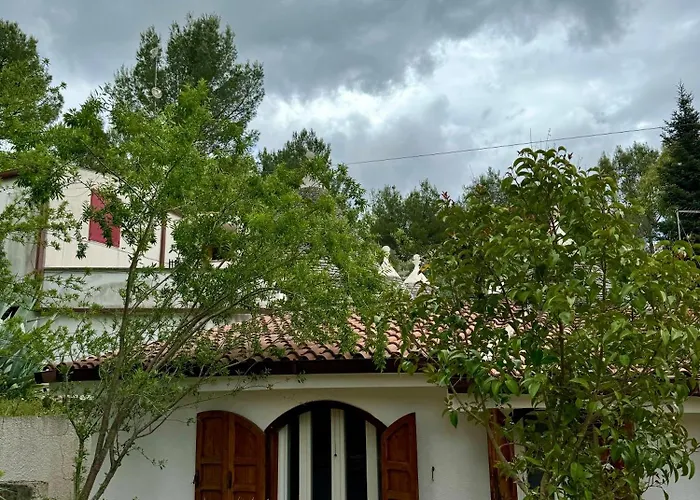 Trulli Nel Bosco Itria Valley Ceglie Messapica
